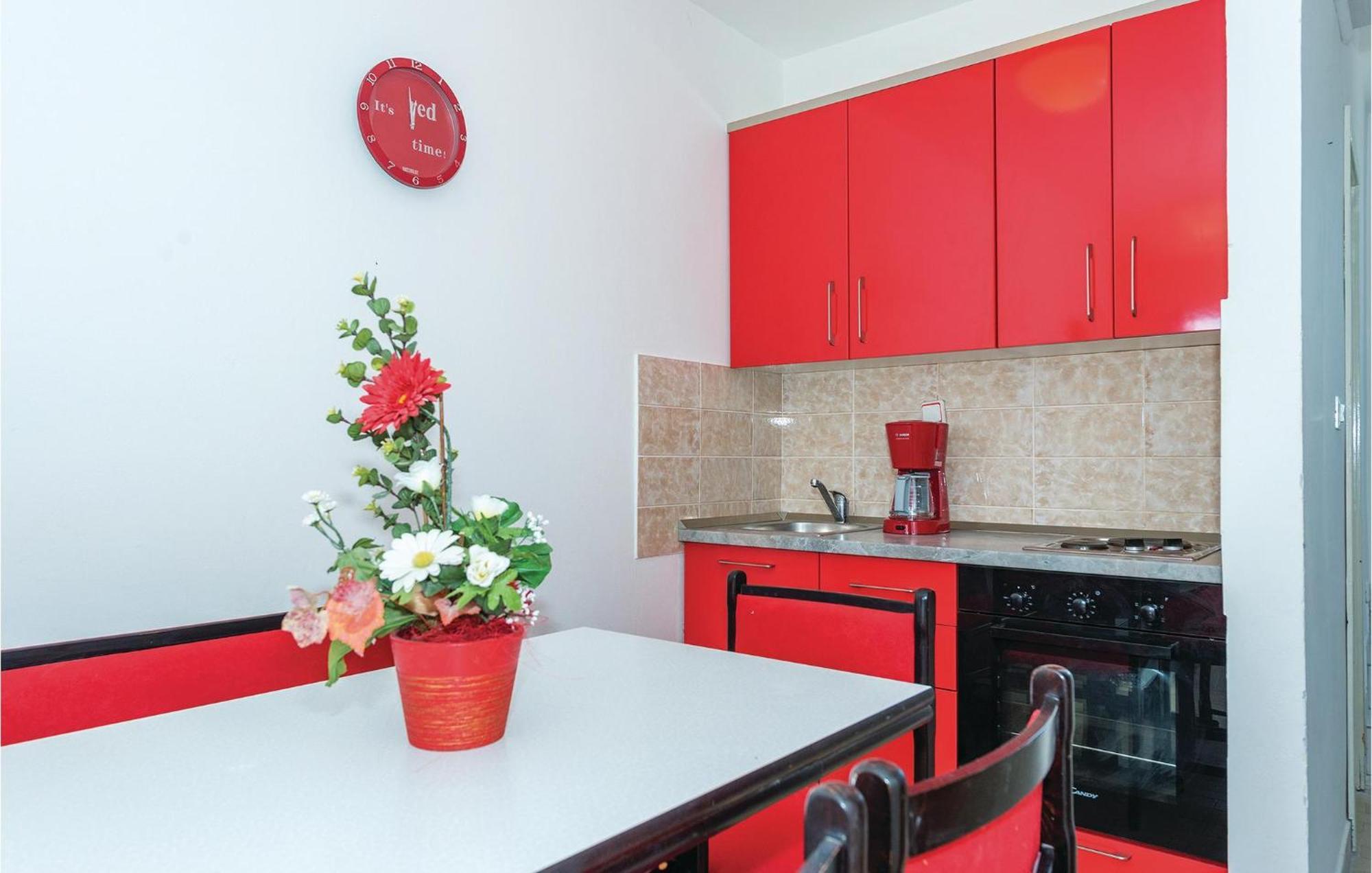 2 Bedroom Amazing Apartment In Rogoznica Rogoznica  Exterior photo